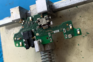 Замена зарядного порта